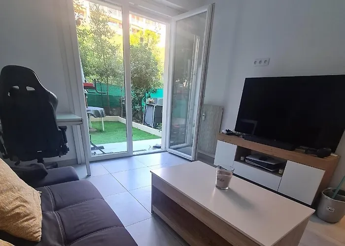 Menton, Appartement/Jardin, Proche Mer Et Centre